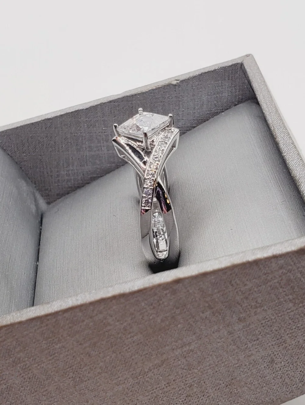 Princess Cut Modern Square Band Ring - 925 Sterling Silver